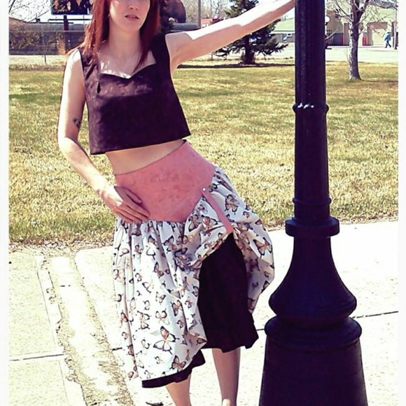 Crop Top and Skirt - Picture 2 of 8